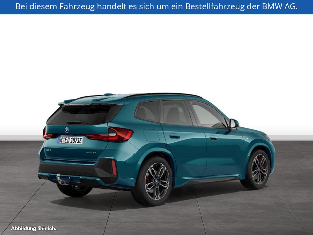 Fahrzeugabbildung BMW iX1 xDrive30