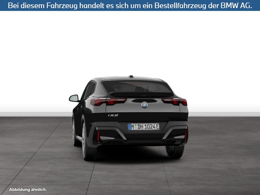 Fahrzeugabbildung BMW iX2 xDrive30