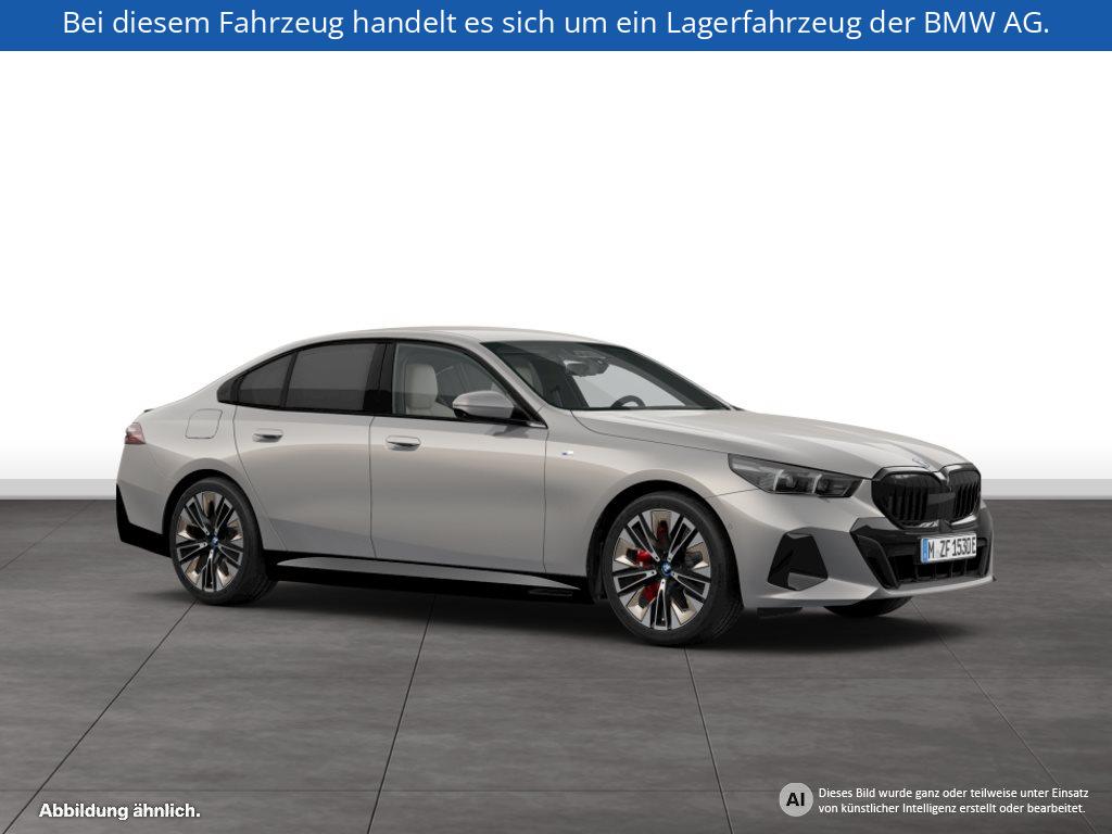Fahrzeugabbildung BMW 550e xDrive Limousine