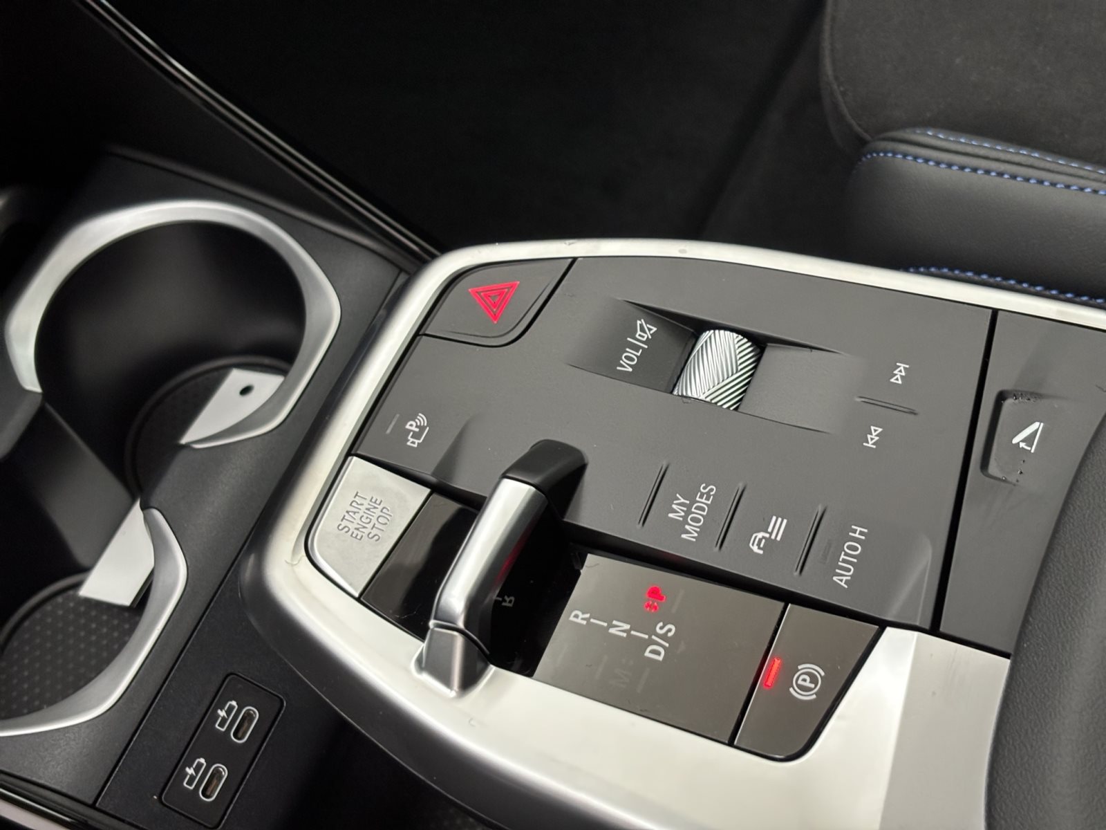 Fahrzeugabbildung BMW X1 sDrive20i [M Sport, AHK, ACC, RFK, 18 LMR]