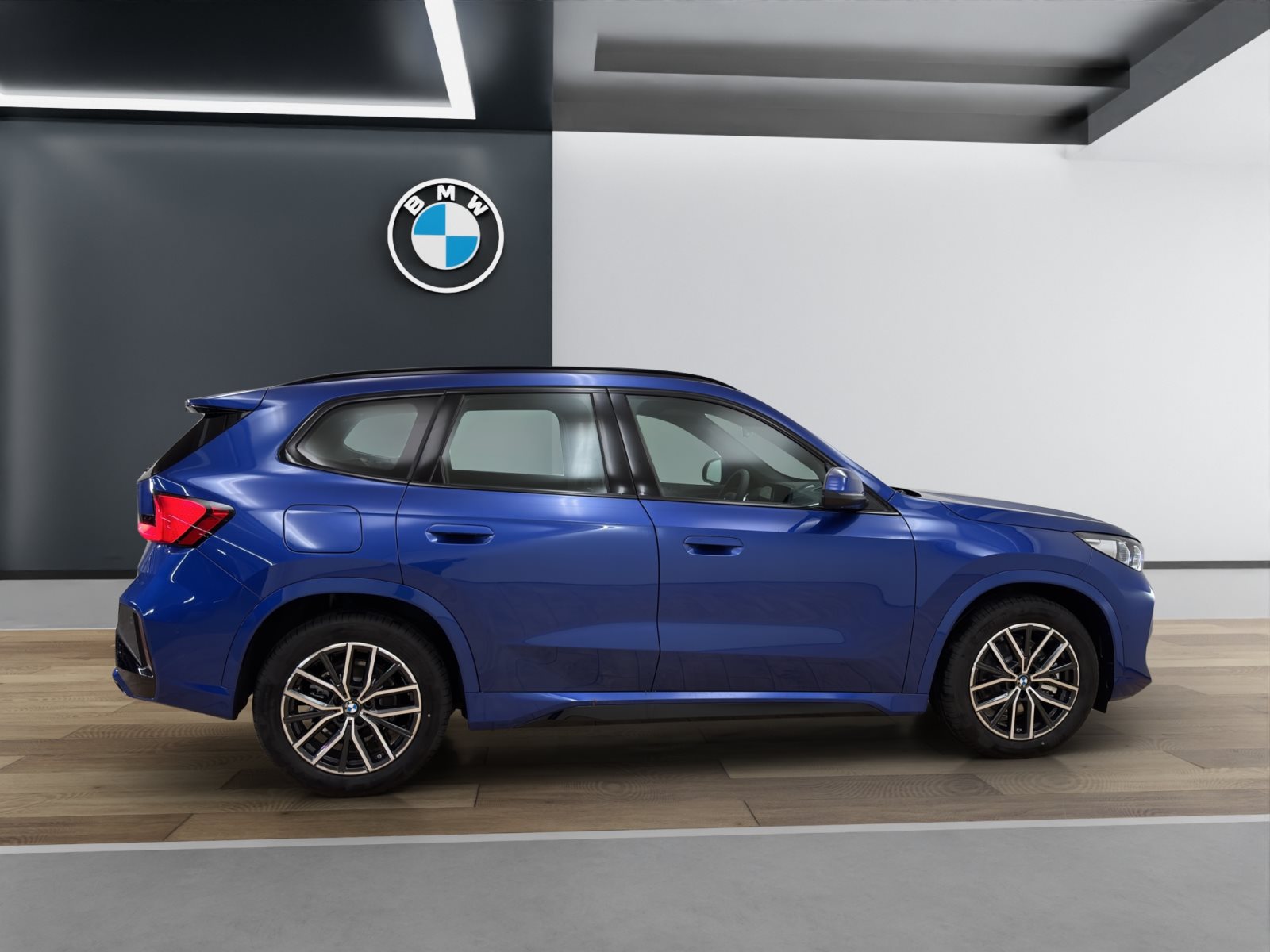 Fahrzeugabbildung BMW X1 sDrive20i [M Sport, AHK, ACC, RFK, 18 LMR]