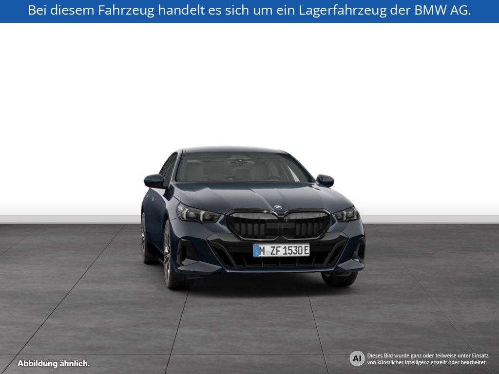 Fahrzeugabbildung BMW 550e xDrive Limousine