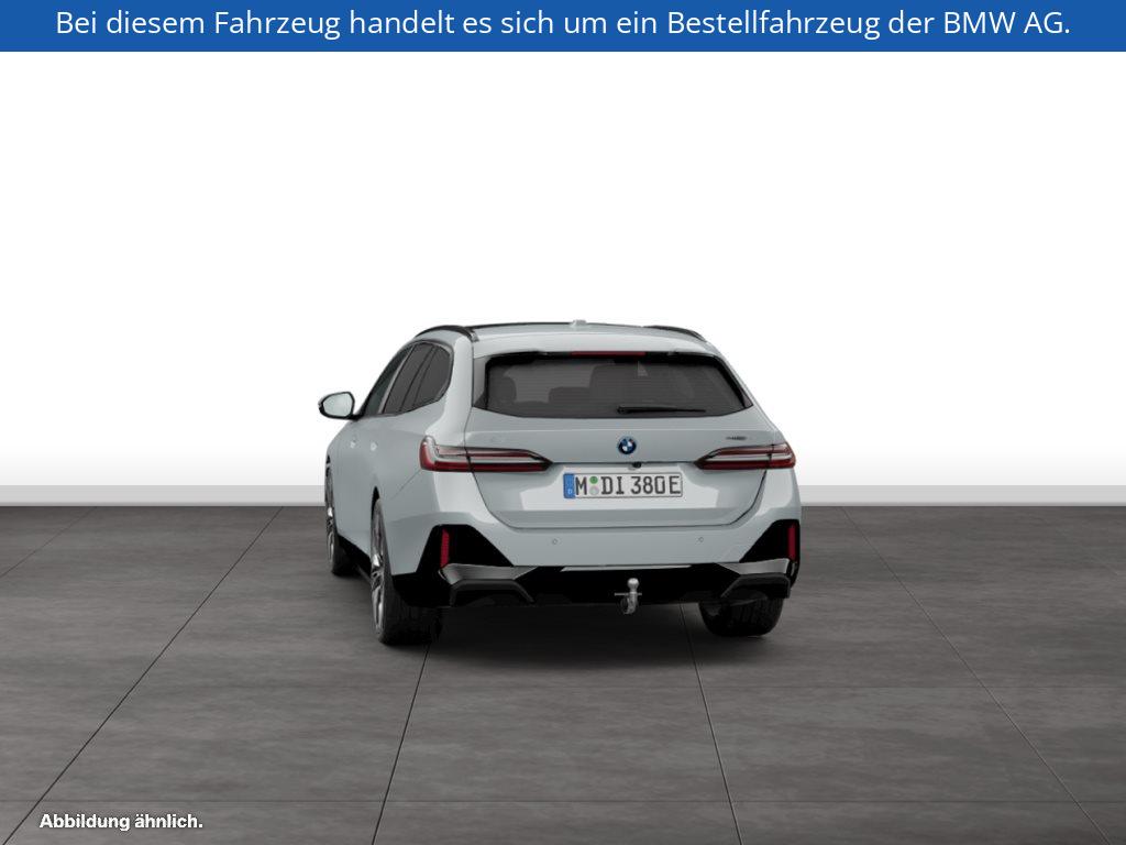 Fahrzeugabbildung BMW i5 eDrive40 Touring