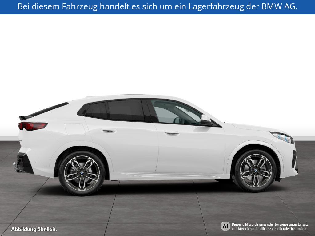Fahrzeugabbildung BMW iX2 xDrive30