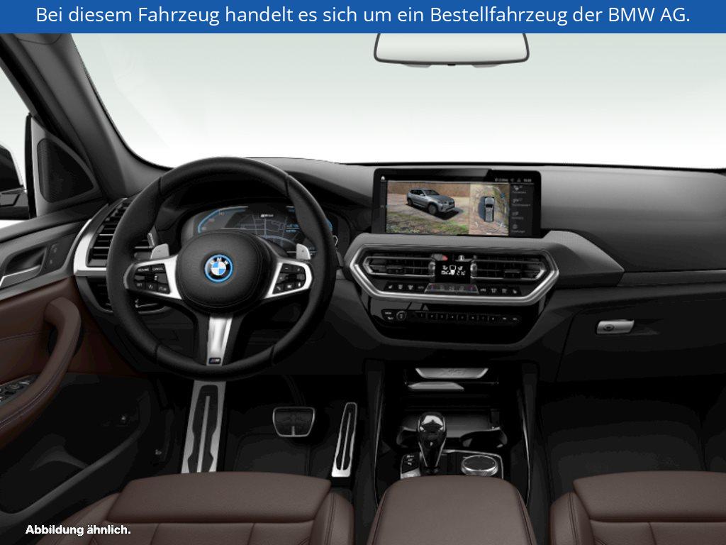 Fahrzeugabbildung BMW X3 xDrive30e
