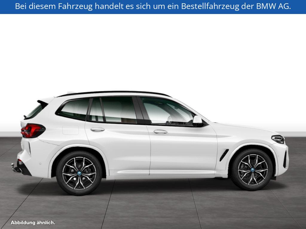 Fahrzeugabbildung BMW X3 xDrive30e