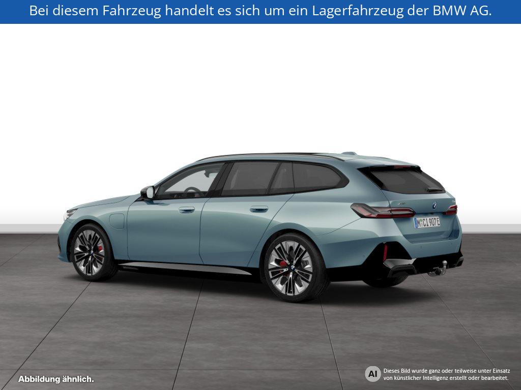 Fahrzeugabbildung BMW 550e xDrive Touring