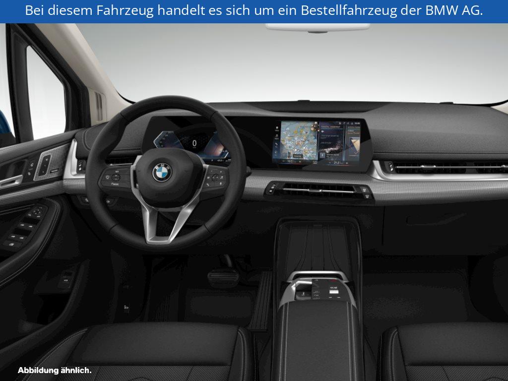 Fahrzeugabbildung BMW 218i Active Tourer