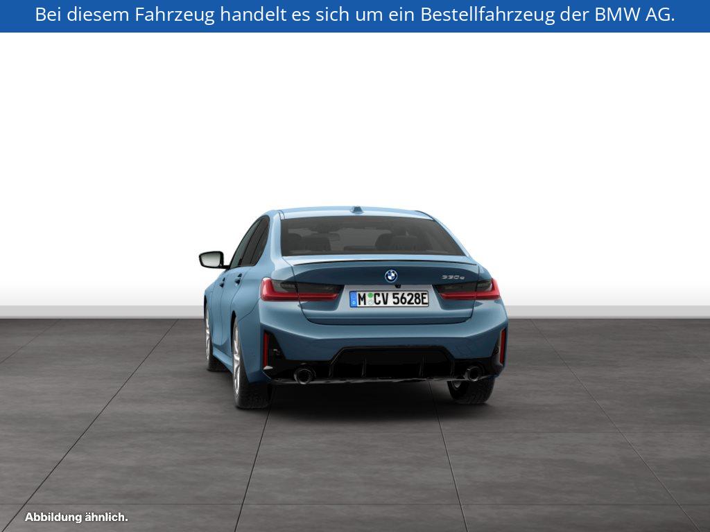Fahrzeugabbildung BMW 330e Limousine