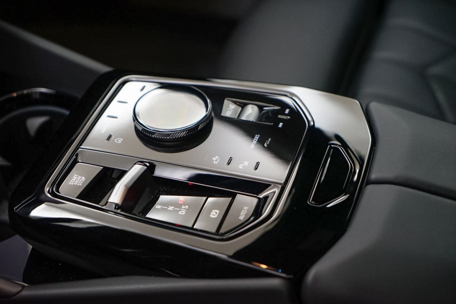 Fahrzeugabbildung BMW 520d xDrive Touring [M Sport, Standhz., AHK]