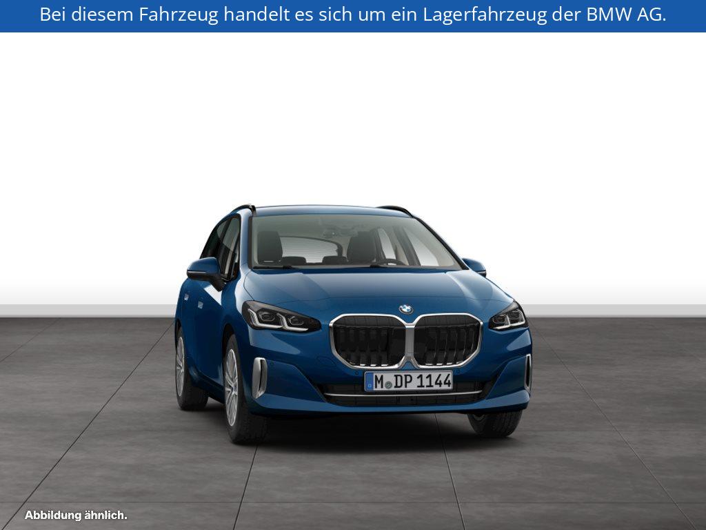 Fahrzeugabbildung BMW 220i Active Tourer