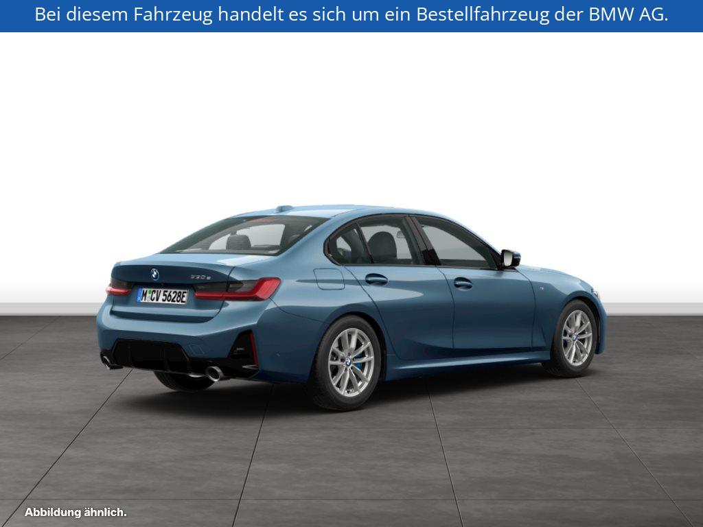 Fahrzeugabbildung BMW 330e Limousine