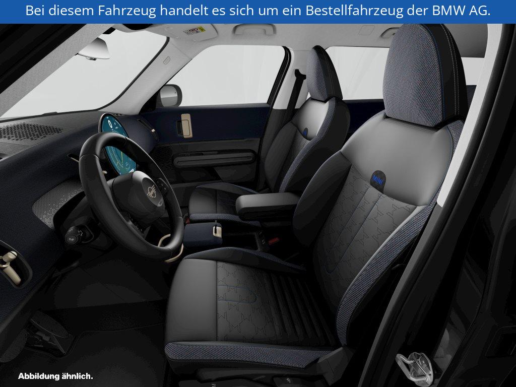 Fahrzeugabbildung MINI Countryman D
