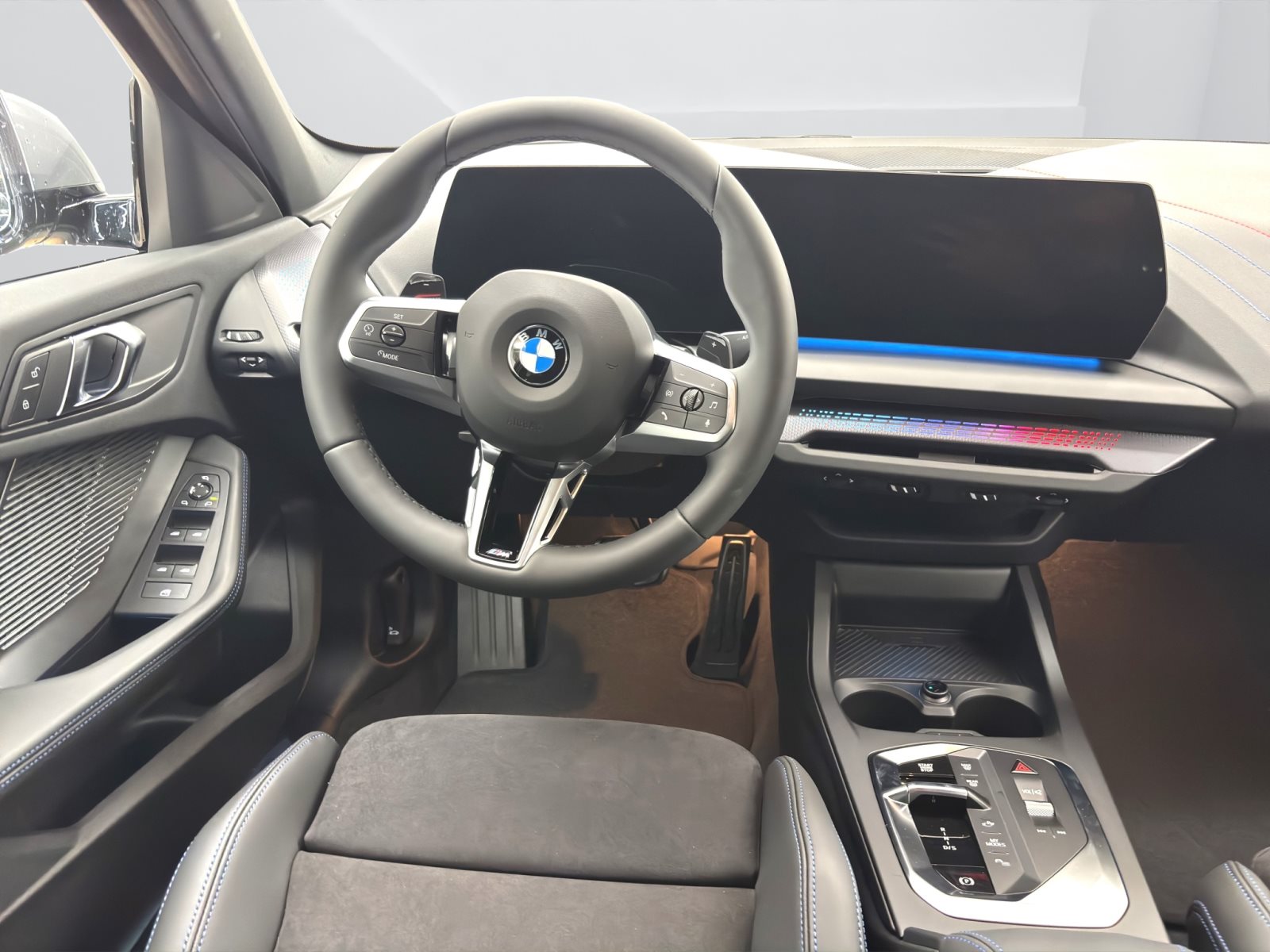 Fahrzeugabbildung BMW 120 [M Sport, Navi, 19 LMR, RFK, SHZ, LED] DAB