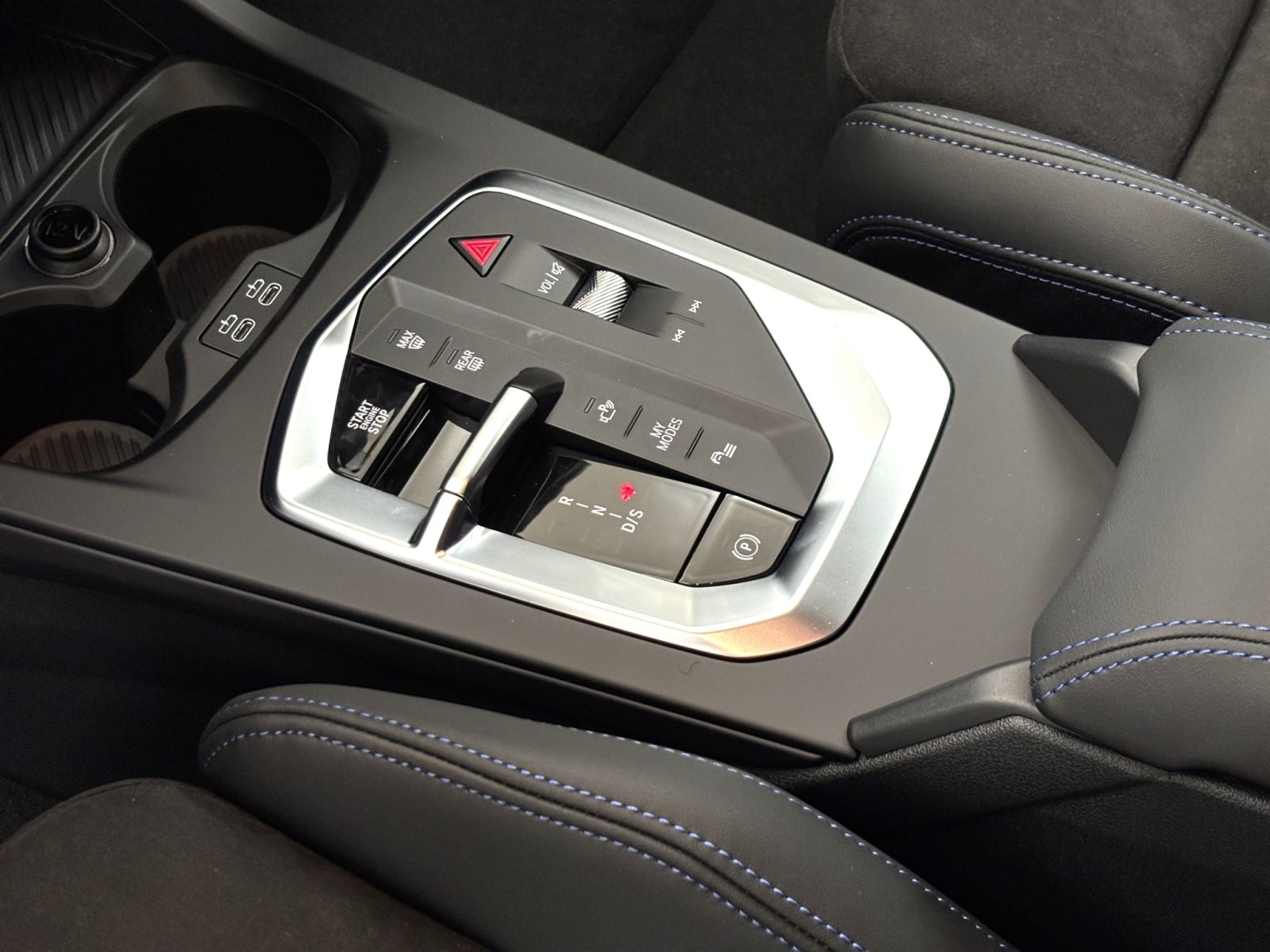 Fahrzeugabbildung BMW 120 [M Sport, Navi, 19 LMR, RFK, SHZ, LED] DAB