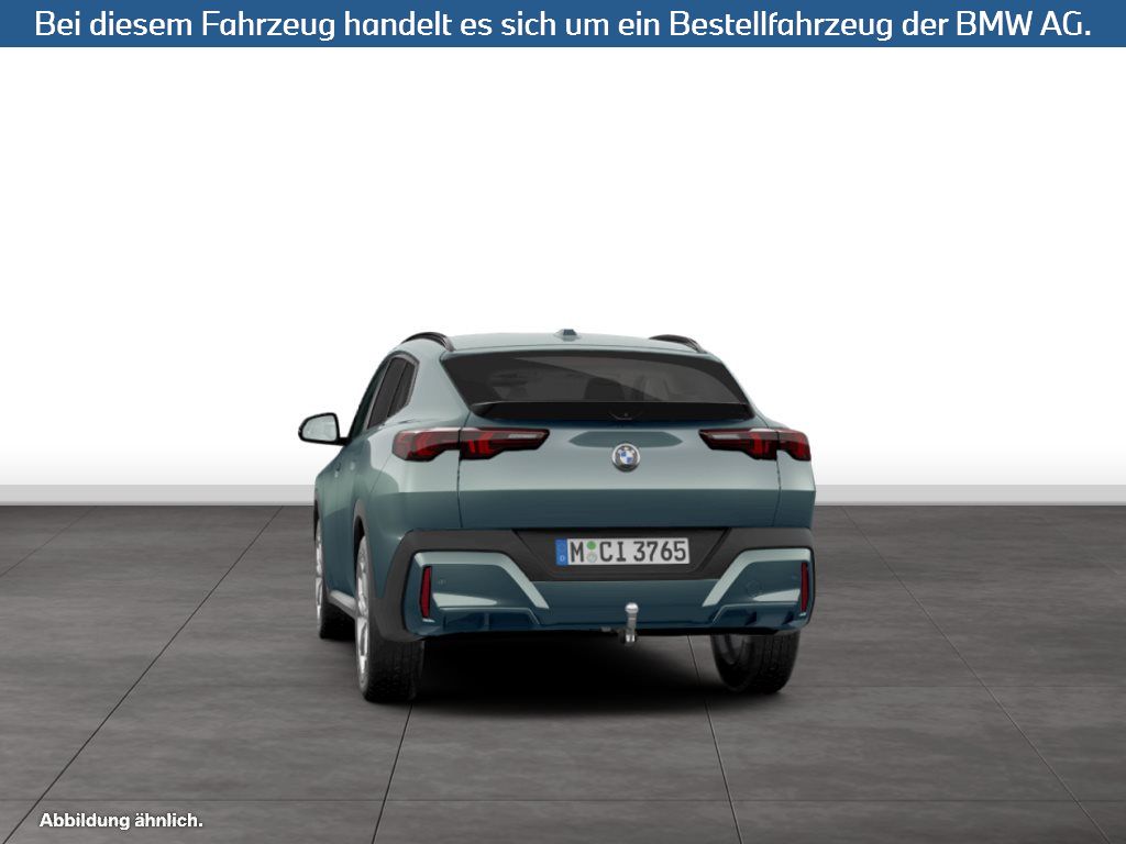 Fahrzeugabbildung BMW X2 sDrive20i