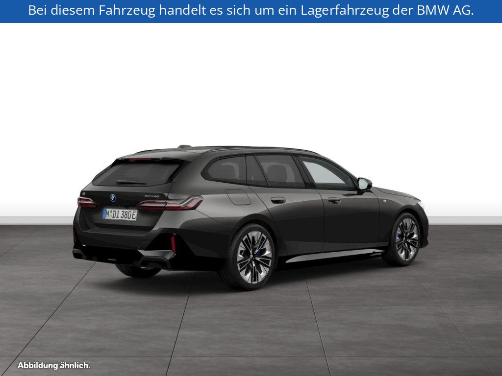 Fahrzeugabbildung BMW i5 eDrive40 Touring