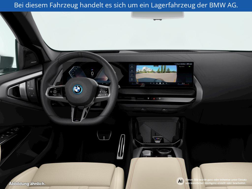 Fahrzeugabbildung BMW X3 30e xDrive