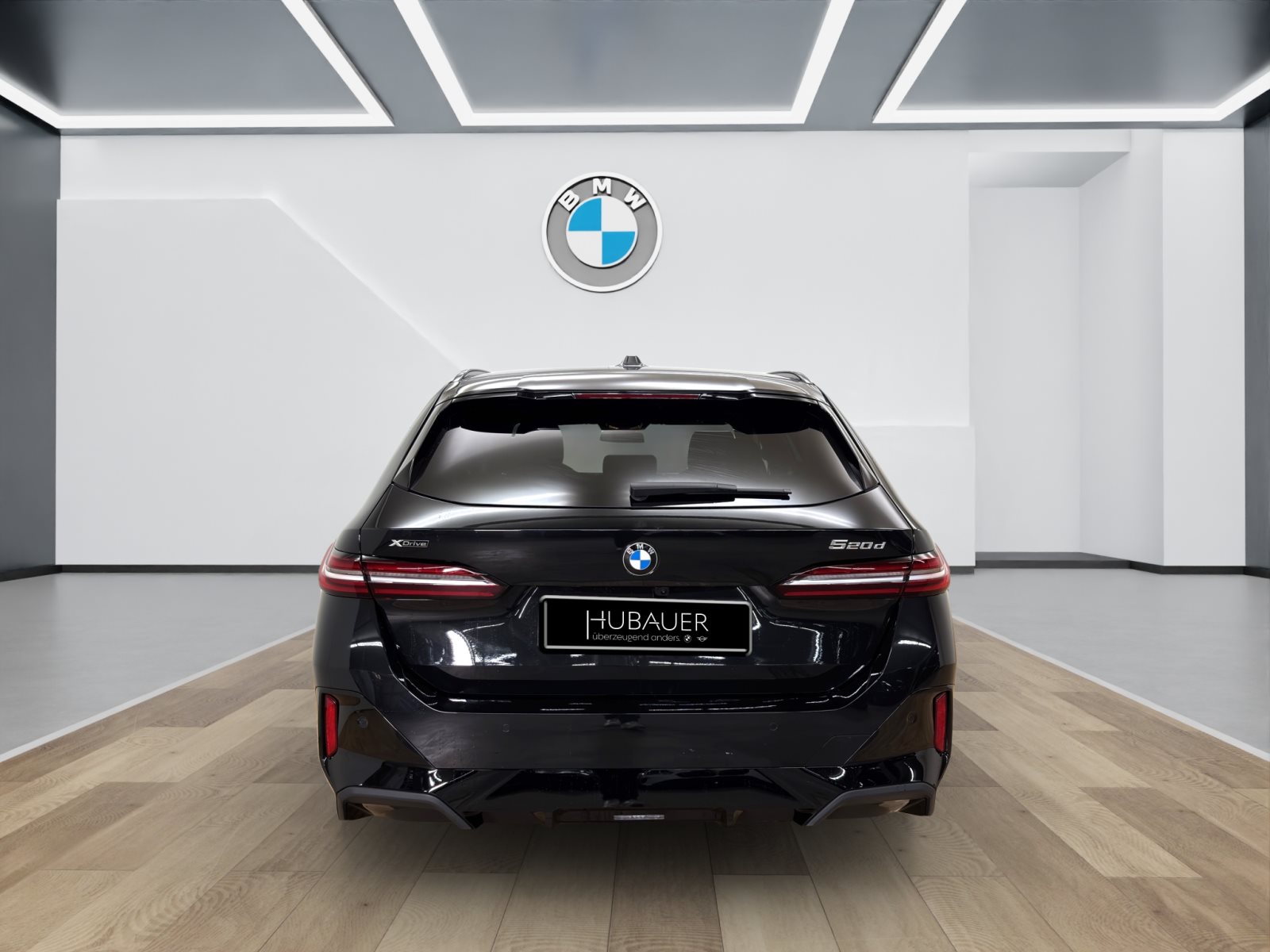 Fahrzeugabbildung BMW 520d xDrive Touring [M Sport, HUD, AHK, ACC, RFK]