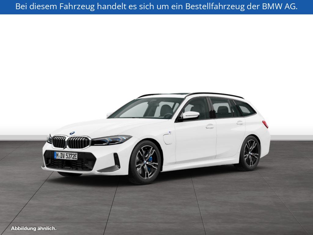 BMW 330e Touring