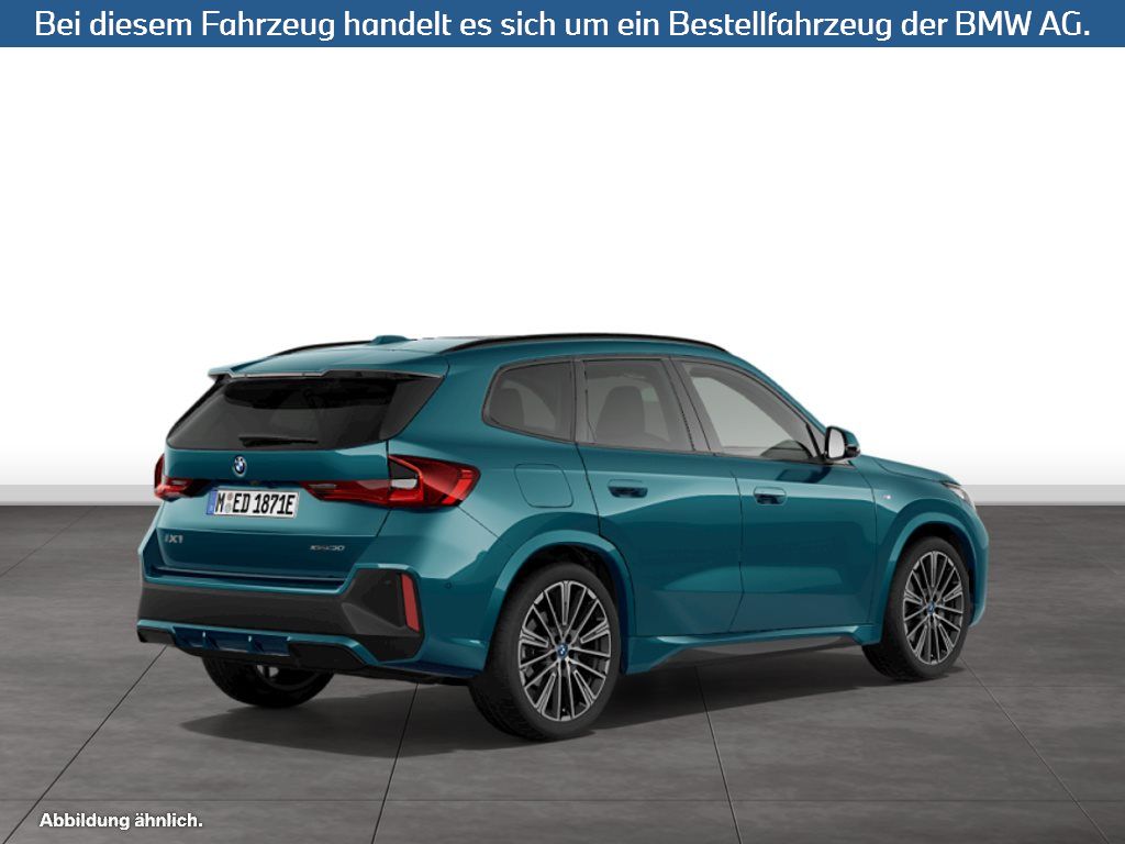 Fahrzeugabbildung BMW iX1 xDrive30