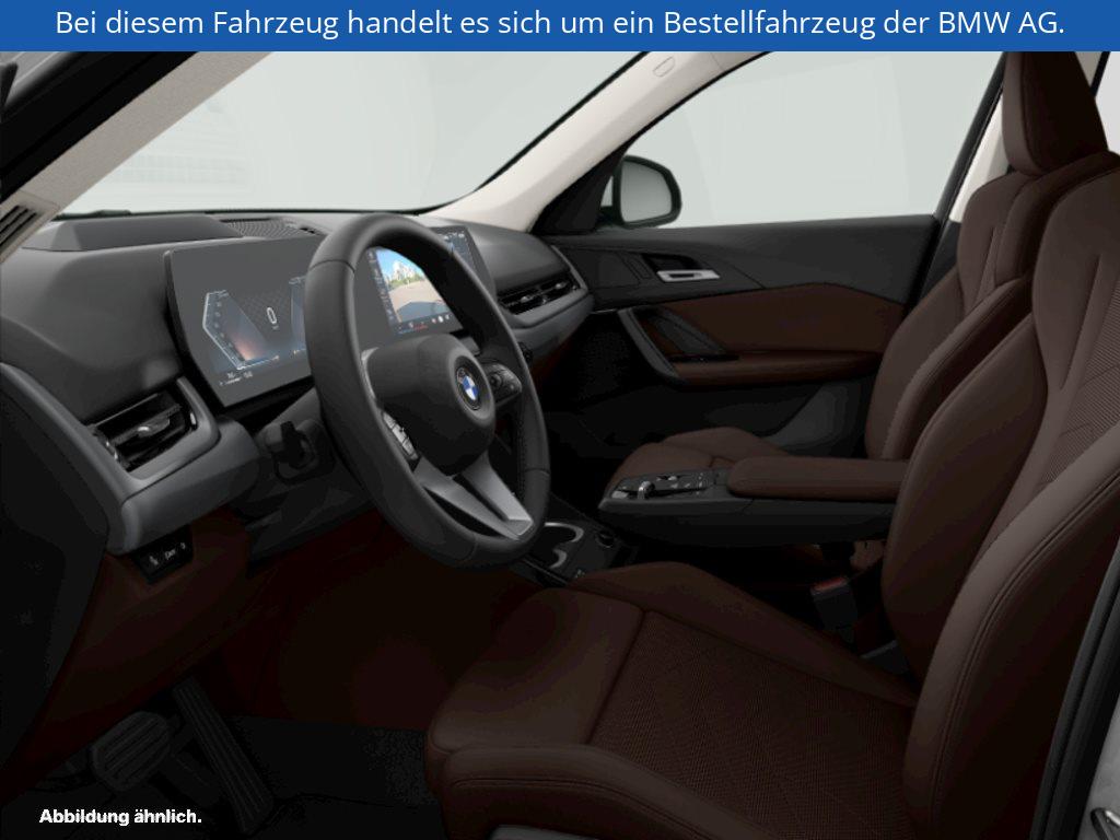 Fahrzeugabbildung BMW X1 sDrive20i