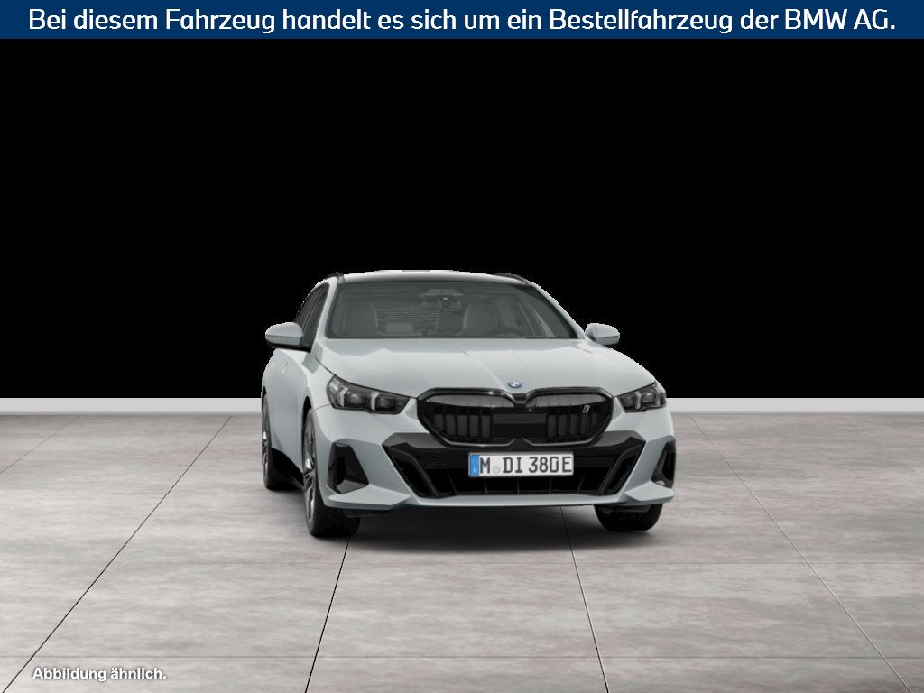 Fahrzeugabbildung BMW i5 eDrive40 Touring