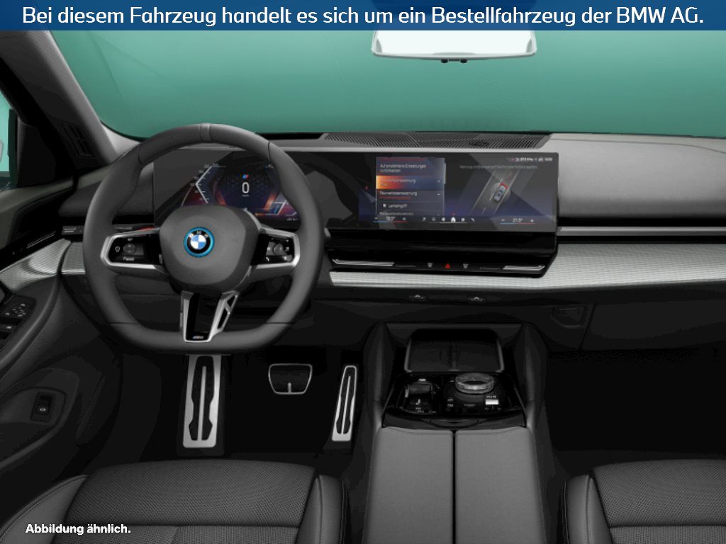 Fahrzeugabbildung BMW i5 eDrive40 Touring