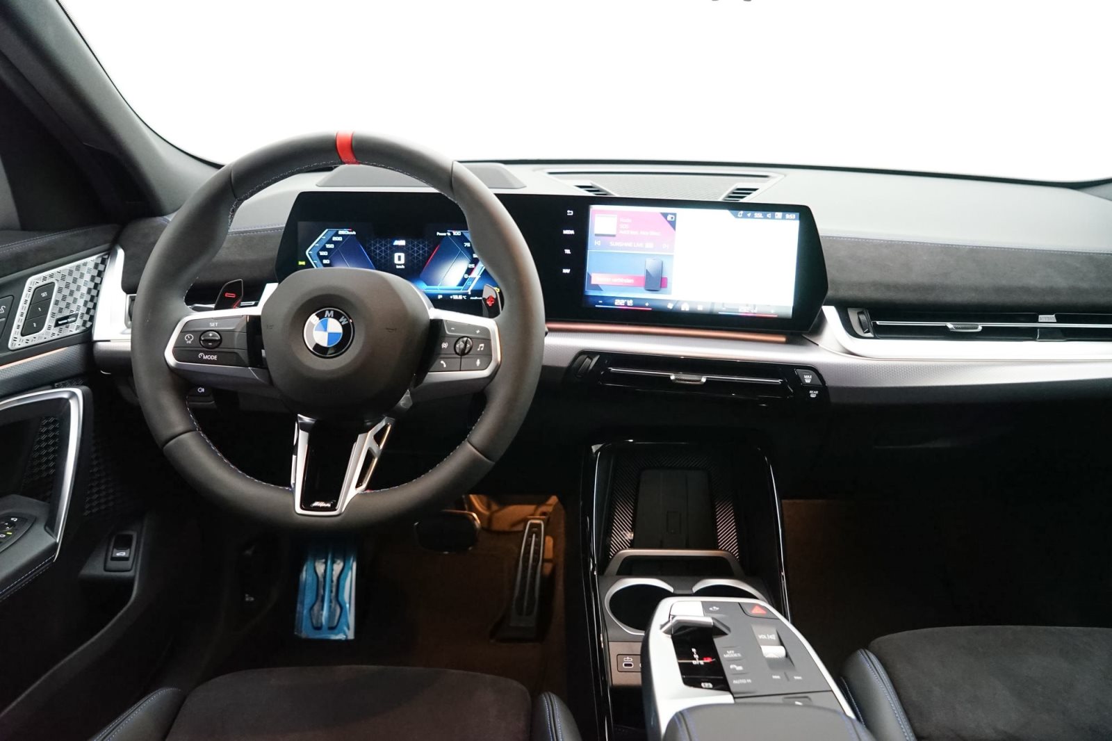 Fahrzeugabbildung BMW X2 M35i xDrive [HUD, AHK, ACC, GSD, 21 LMR, h&k Sound]