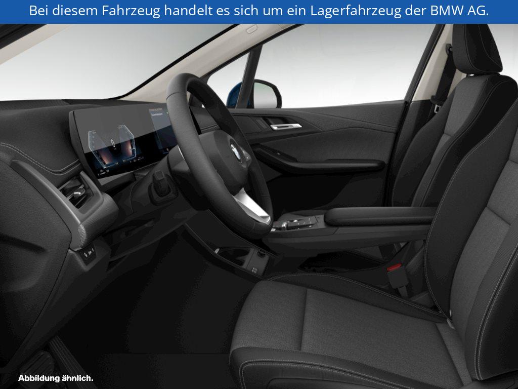 Fahrzeugabbildung BMW 220i Active Tourer
