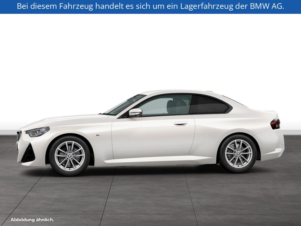 Fahrzeugabbildung BMW 218i Coupé