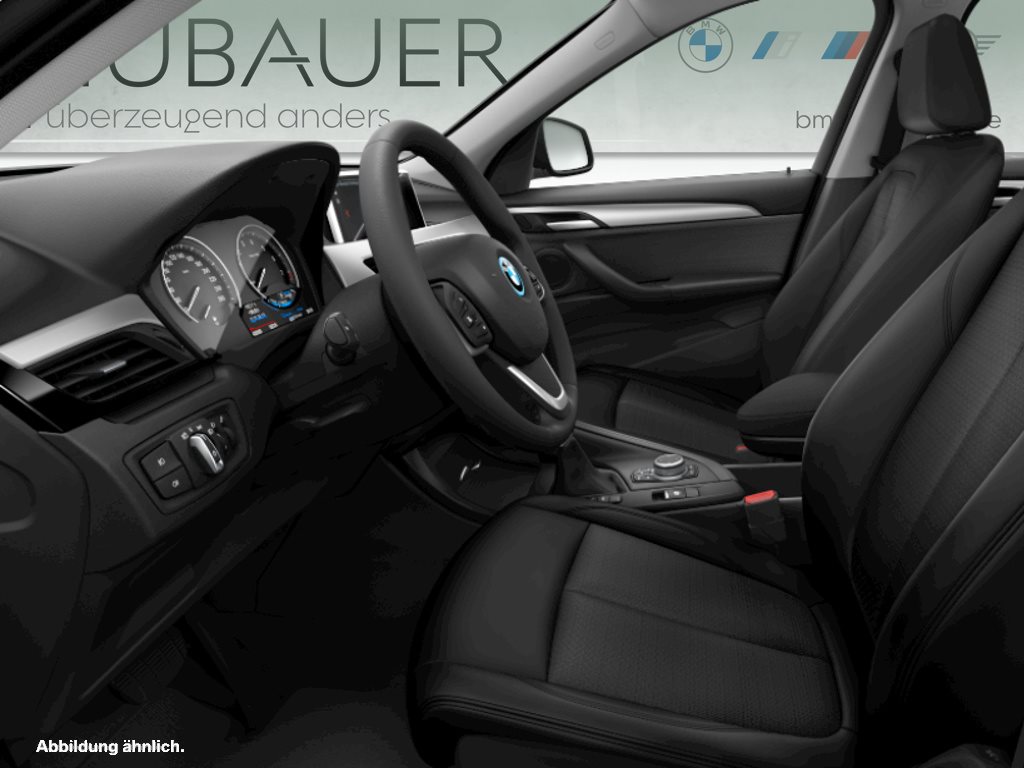 Fahrzeugabbildung BMW X1 xDrive25e [Advantage, Navi, PDC, SHZ, DAB+]