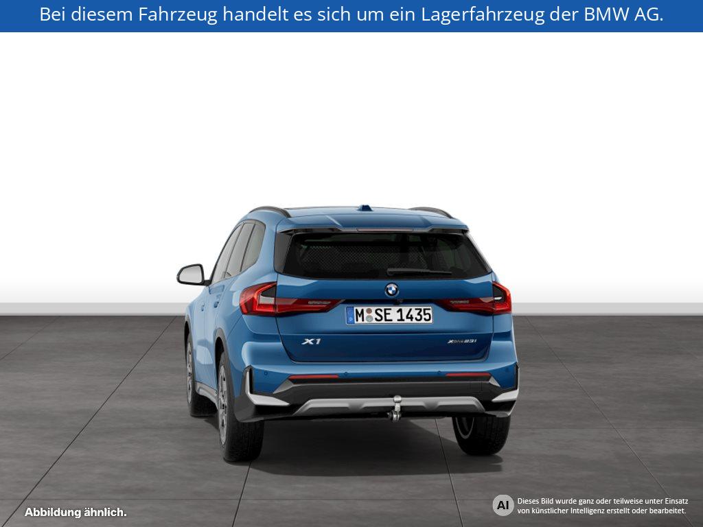 Fahrzeugabbildung BMW X1 xDrive23i