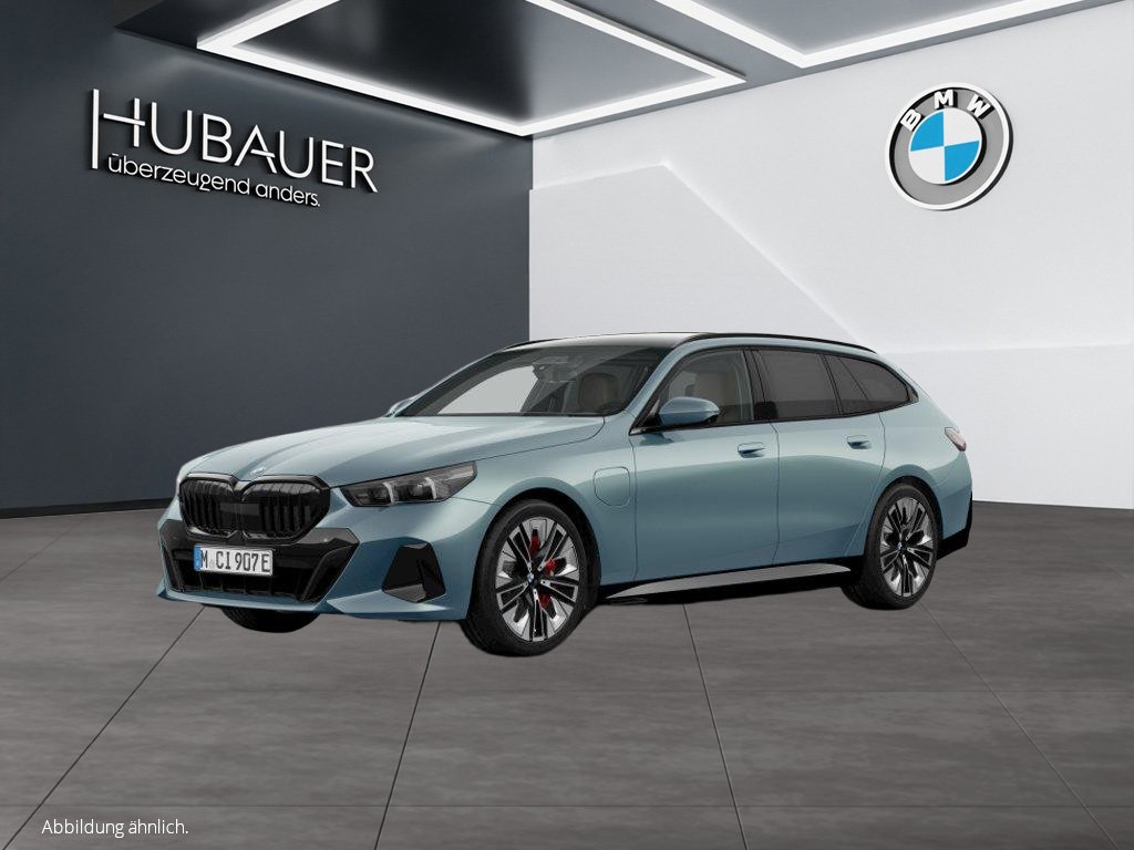 Fahrzeugabbildung BMW 550e xDrive Touring