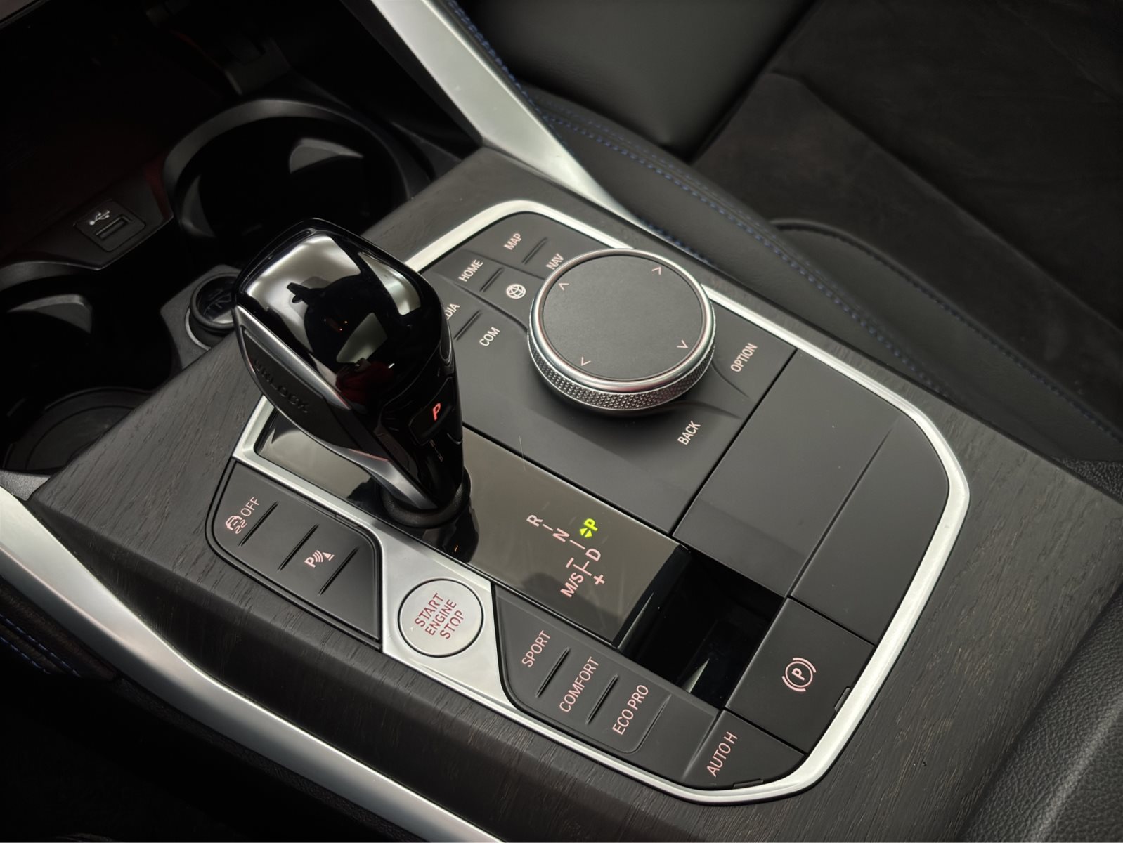 Fahrzeugabbildung BMW 420d xDrive Gran Coupé [M Sport Pro, Laser, ACC]