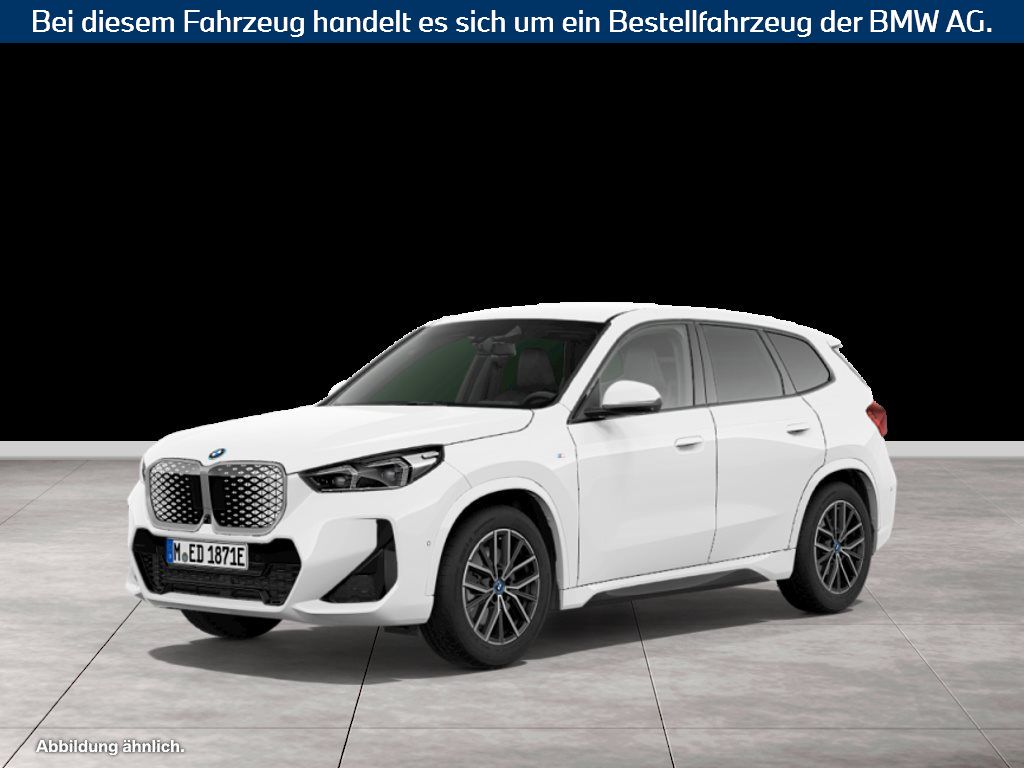 BMW iX1 xDrive30