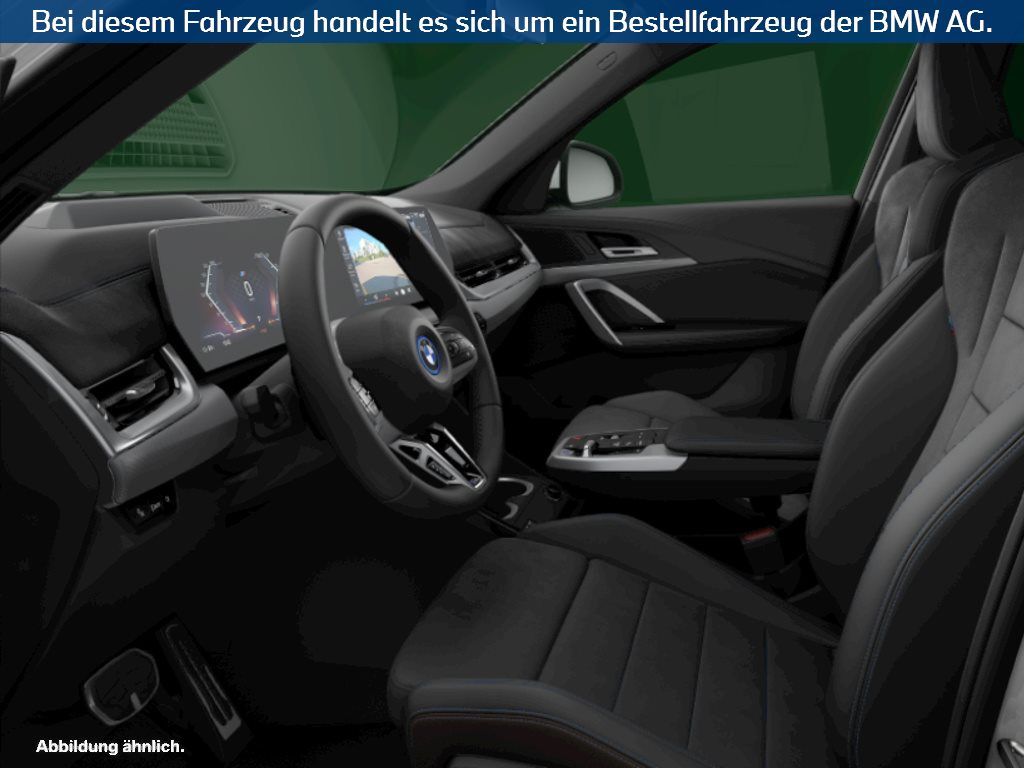 Fahrzeugabbildung BMW iX1 xDrive30