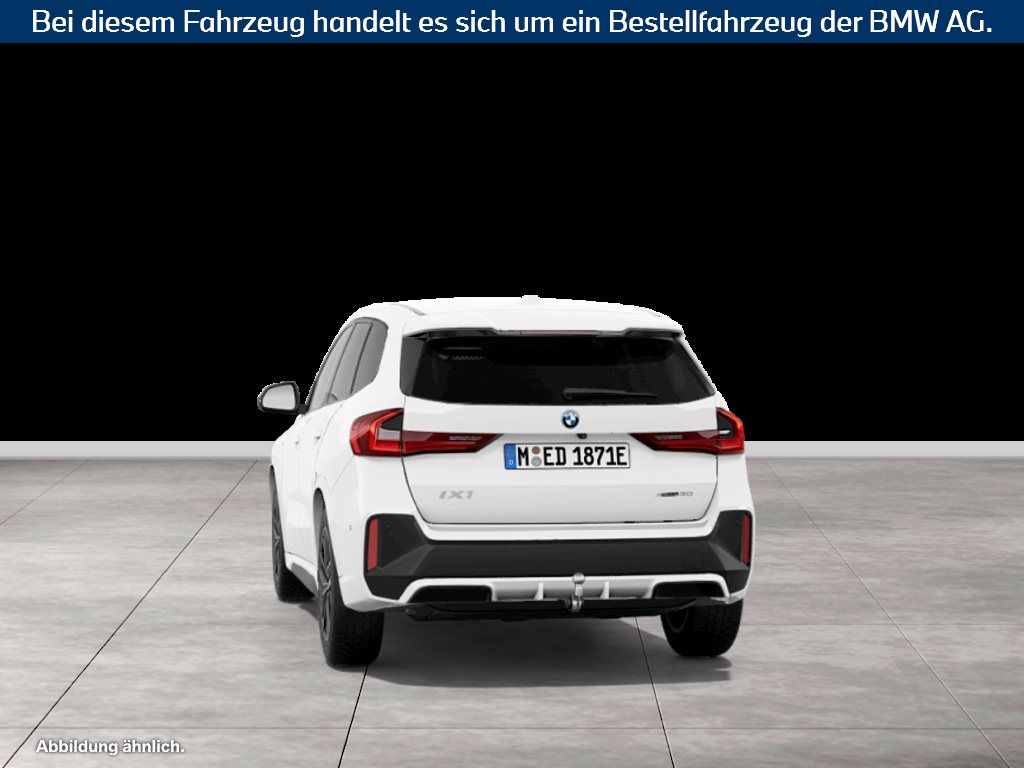 Fahrzeugabbildung BMW iX1 xDrive30