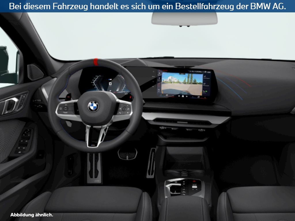 Fahrzeugabbildung BMW M135 xDrive