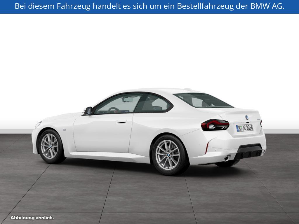 Fahrzeugabbildung BMW 218i Coupé