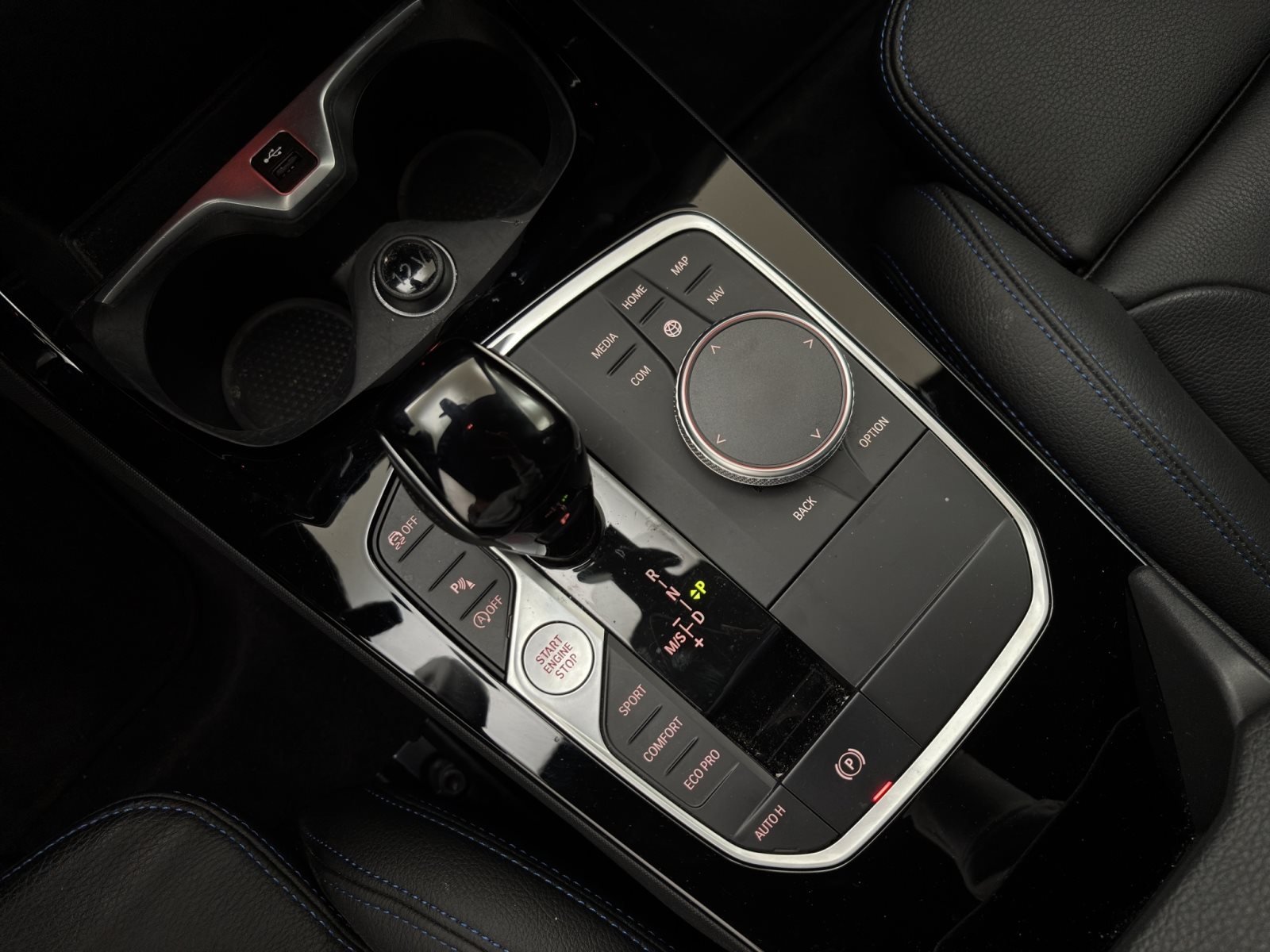 Fahrzeugabbildung BMW 218d Gran Coupé [M Sport, ACC, RFK, LED, SHZ]