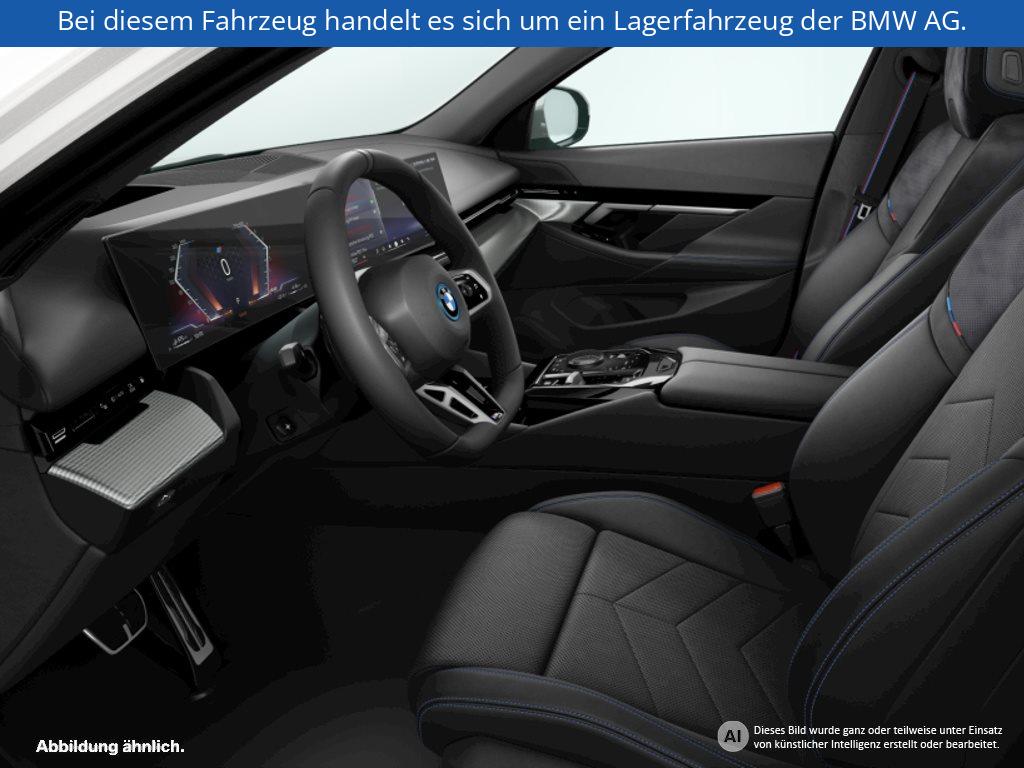 Fahrzeugabbildung BMW 550e xDrive Limousine