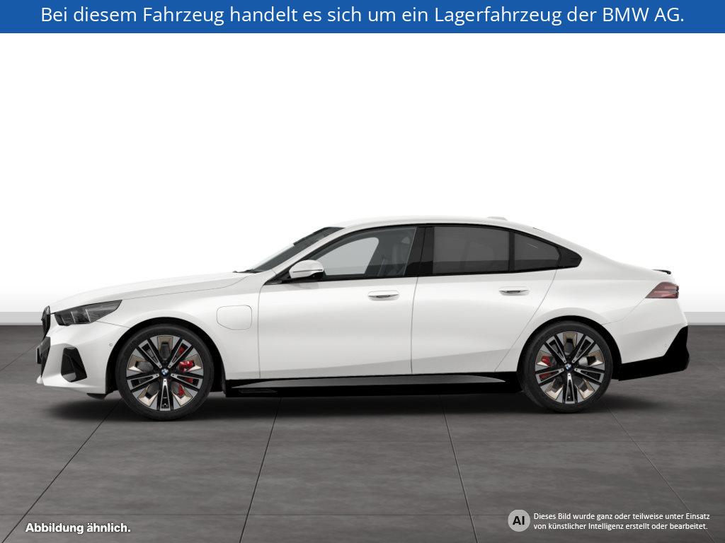 Fahrzeugabbildung BMW 550e xDrive Limousine