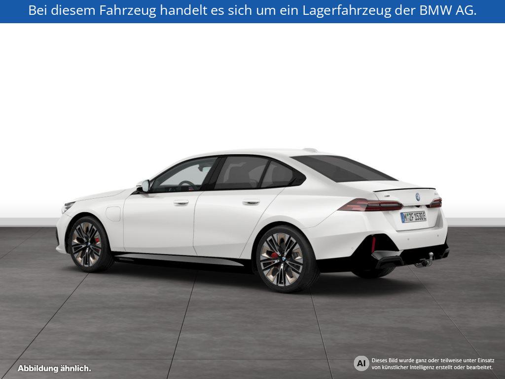 Fahrzeugabbildung BMW 550e xDrive Limousine