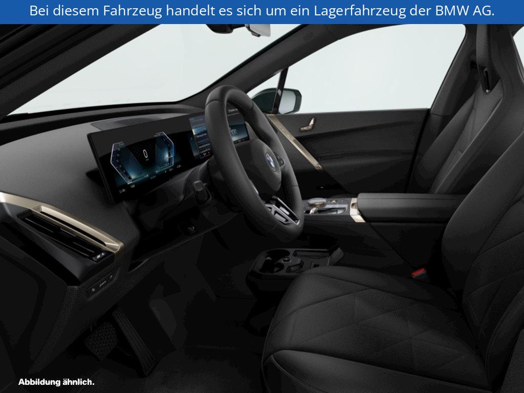 Fahrzeugabbildung BMW iX xDrive45