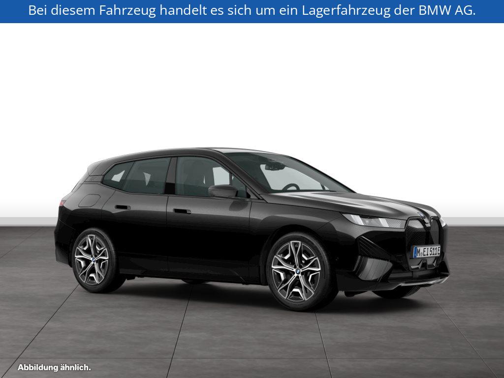 Fahrzeugabbildung BMW iX xDrive45