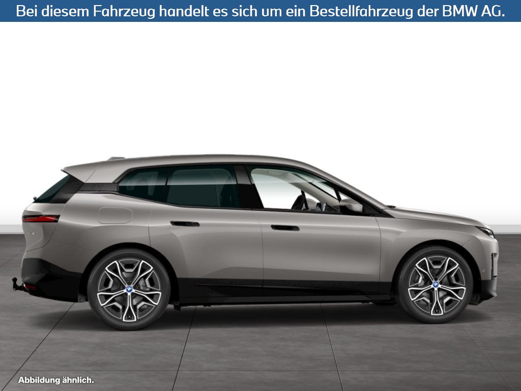 Fahrzeugabbildung BMW iX xDrive40