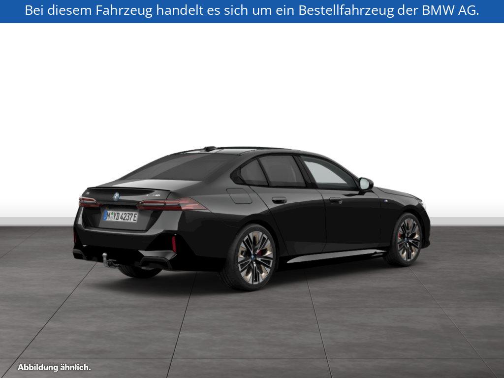 Fahrzeugabbildung BMW i5 xDrive40 Limousine