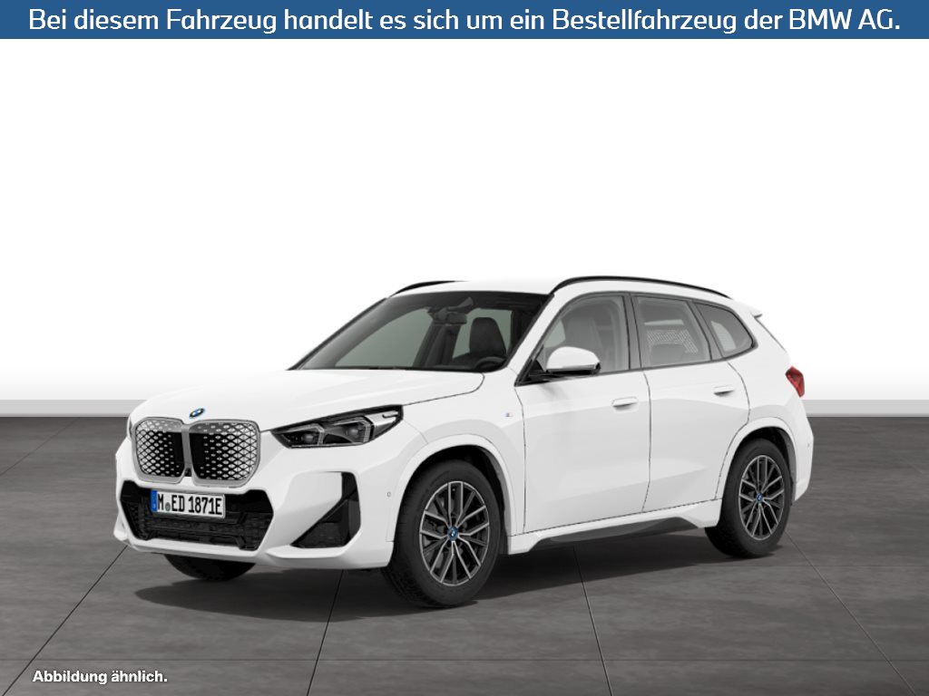 BMW iX1 xDrive30