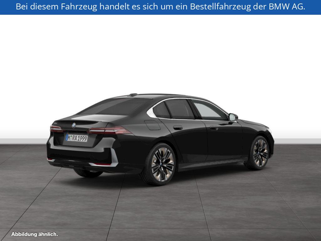 Fahrzeugabbildung BMW 520d xDrive Limousine